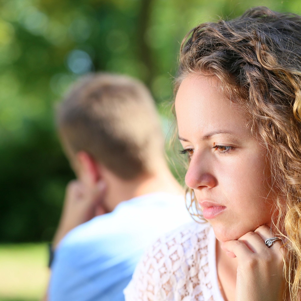 الصمت العقابي يهدم كل جسور المودة بين الزوجين