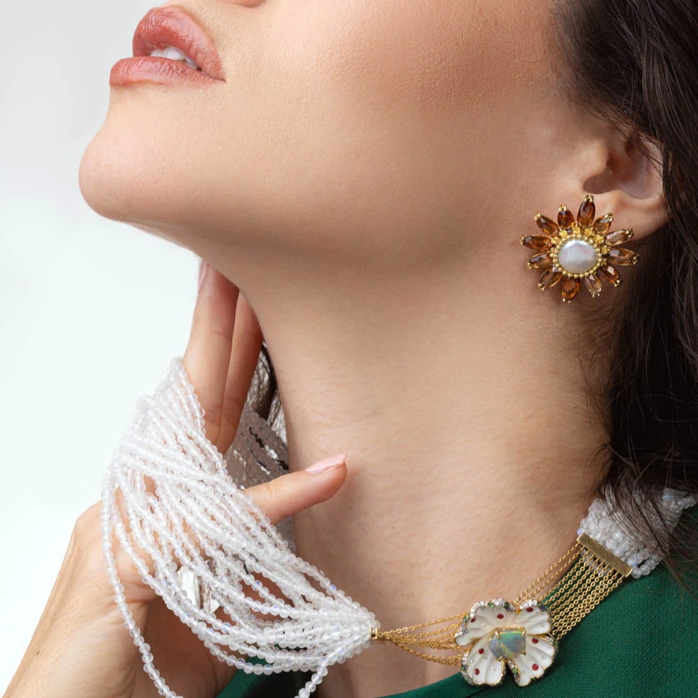 قلادة ضخمة من VICTOR VELYAN