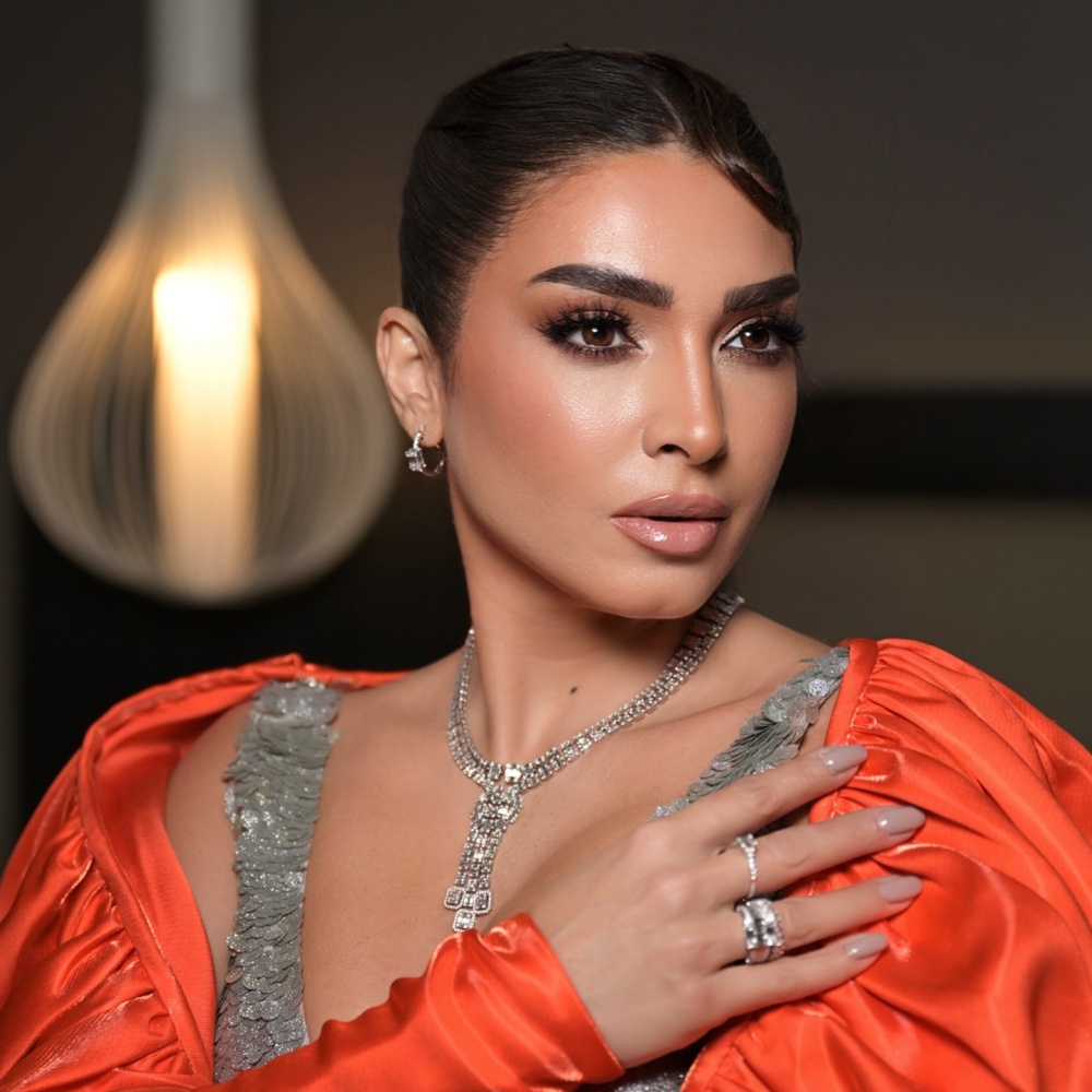 النجمة روجينا صورة من حسابها على انستغرام