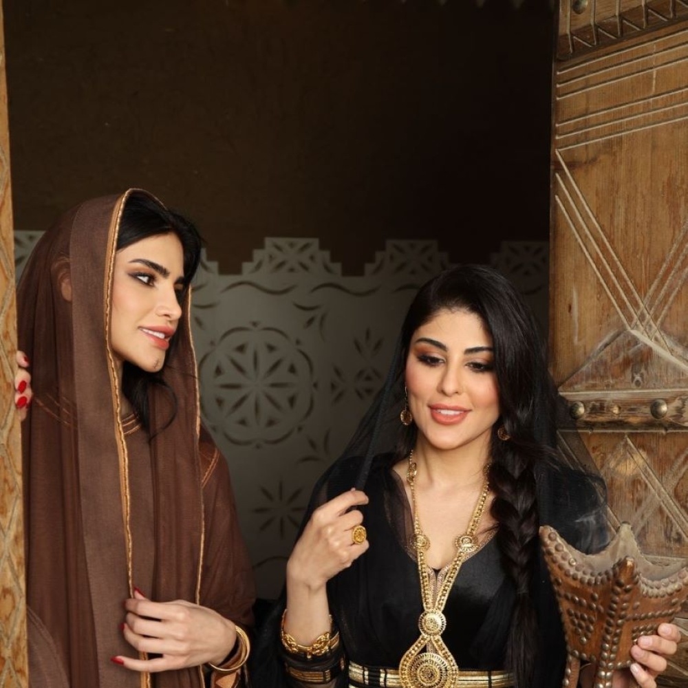 أفكار لفنون المكياج الأجمل ليوم التأسيس مع خبيرة تجميل المشاهير نوير التميمي