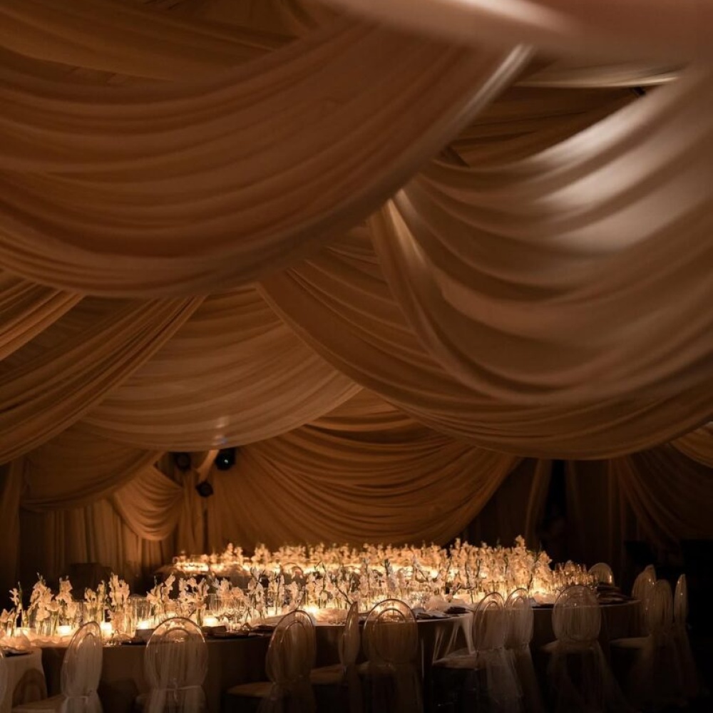 اللون الموكا يتصدر المشهد في أعراس 2025