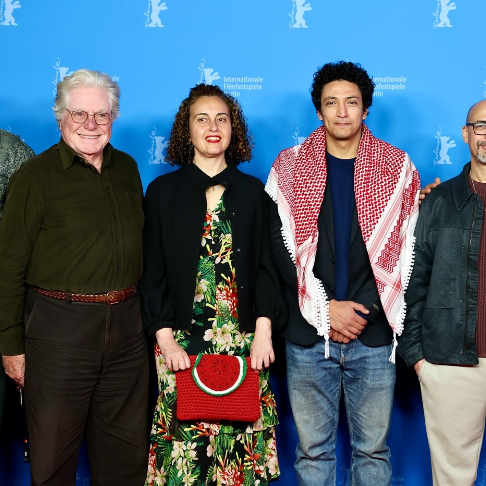 بحضور الفنان حسين فهمي وسفير مصر بألمانيا.. عرض عالمي أول ناجح لفيلم "المستعمرة" بمهرجان برلين