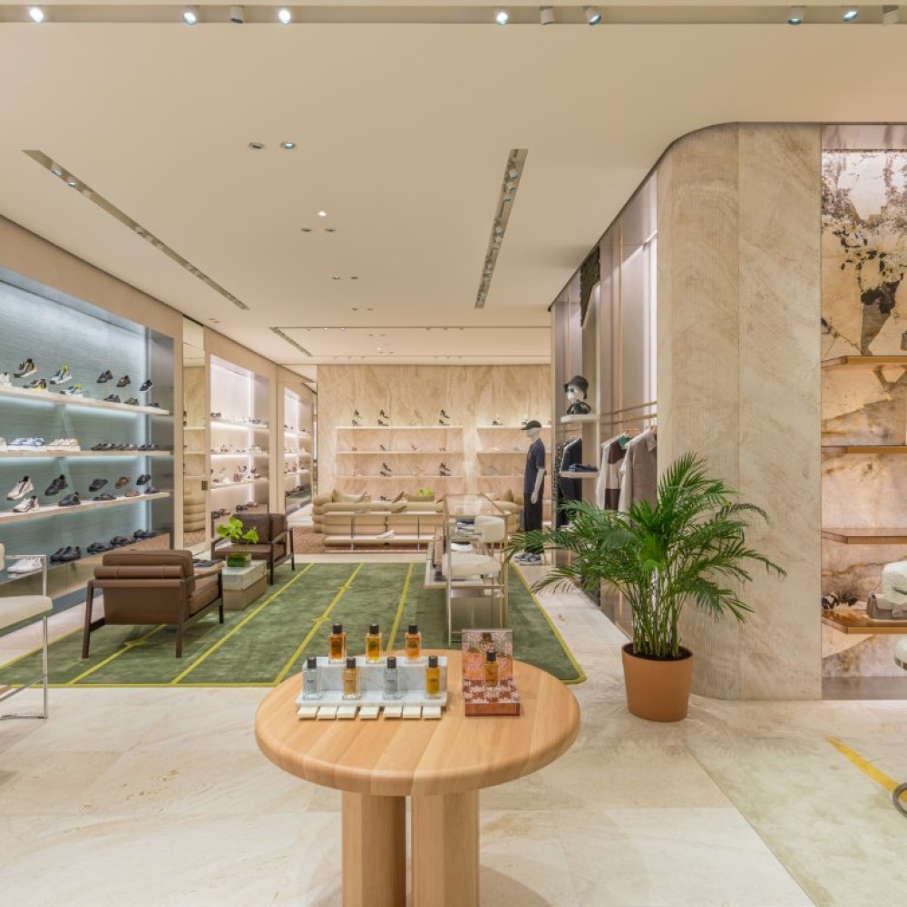 FENDI تفتتح متجرها الجديد في مركز سوليتير بالسعودية - مجلة هي
