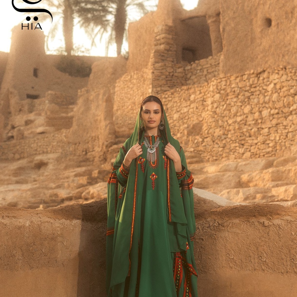 المنسق السعودي سلطان الملحم لـ"هي": أعدنا إحياء التراث بروح معاصرة في "ثوب المتفت" بمناسبة يوم التأسيس