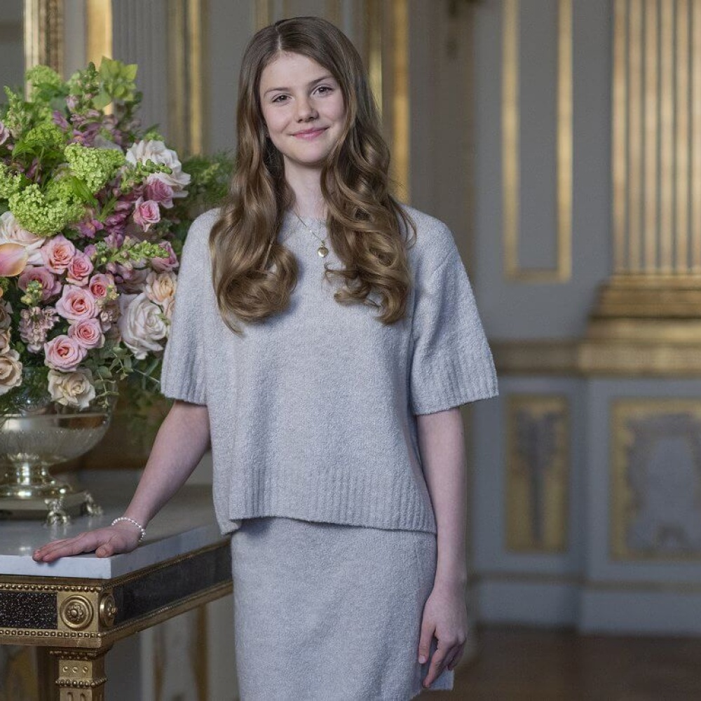 الأميرة إستل تطفئ شموع عامها الجديد