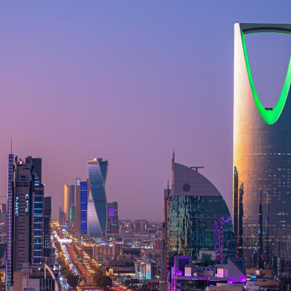 ميادين الرياض تتزين بأسماء الملوك والأئمة