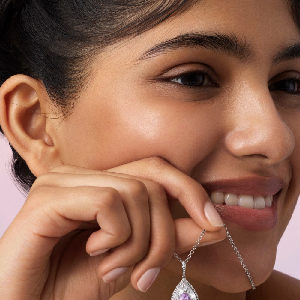 مجوهرات SHINE من الجمشت والكريستال الصخري