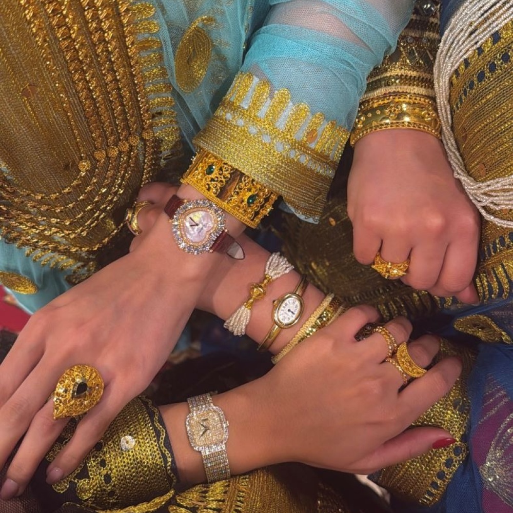 كيف تستوحين اطلالاتكِ في العيد من الموروث الثقافي السعودي من اطلالات شهد السبيعي وغدي الشريف