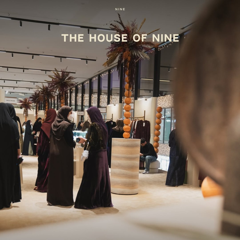 برعاية إعلامية من مجلة هي معرض The House of Nine