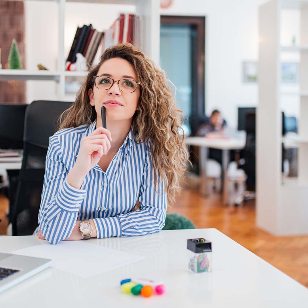 8 طرق فعالة للتغلب على التردد واتخاذ القرارات بثقة