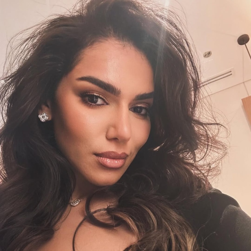 خبيرة التجميل السعودية رنيم التركي تكشف أسرار مكياج ماغي بوغصن