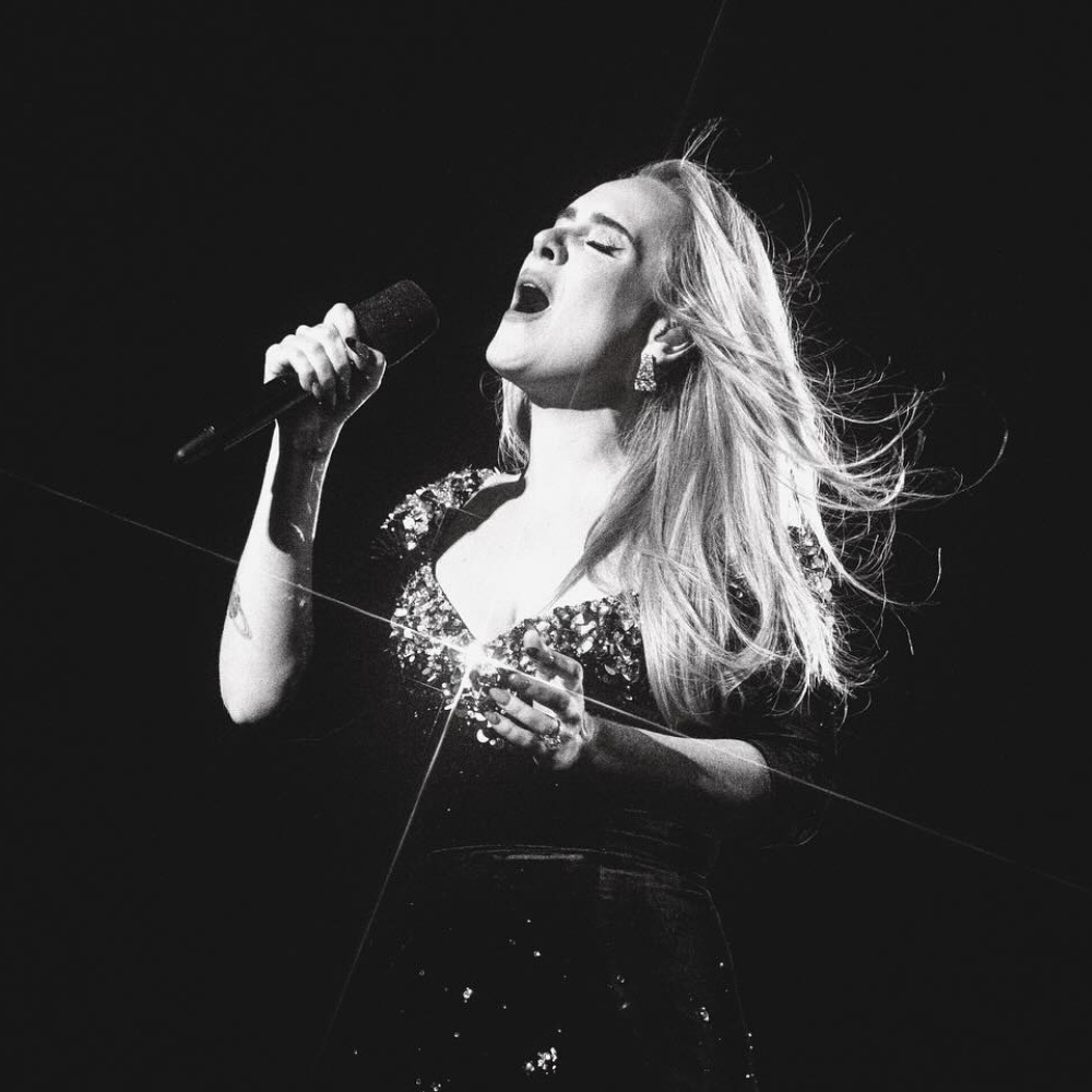 أديل Adele من مواليد 5 مايو