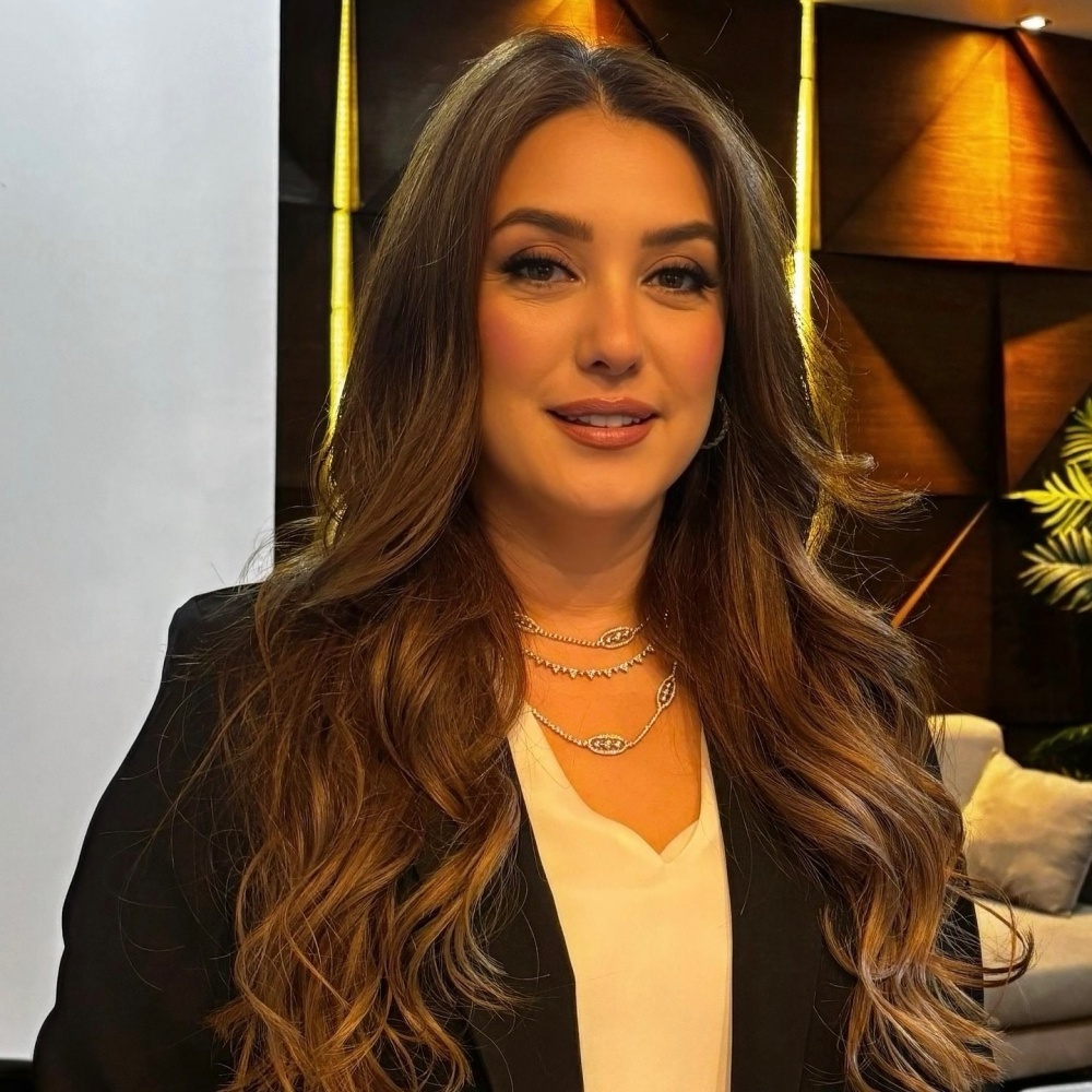 كندة علوش بتصاميم مجوهرات تُناسب ملامحها الهادئة