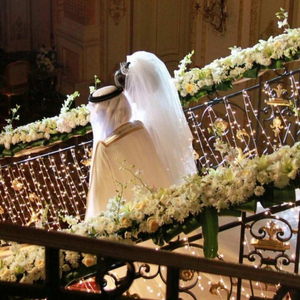 نجوم الخليج قدموا اغاني مميزة للعروس