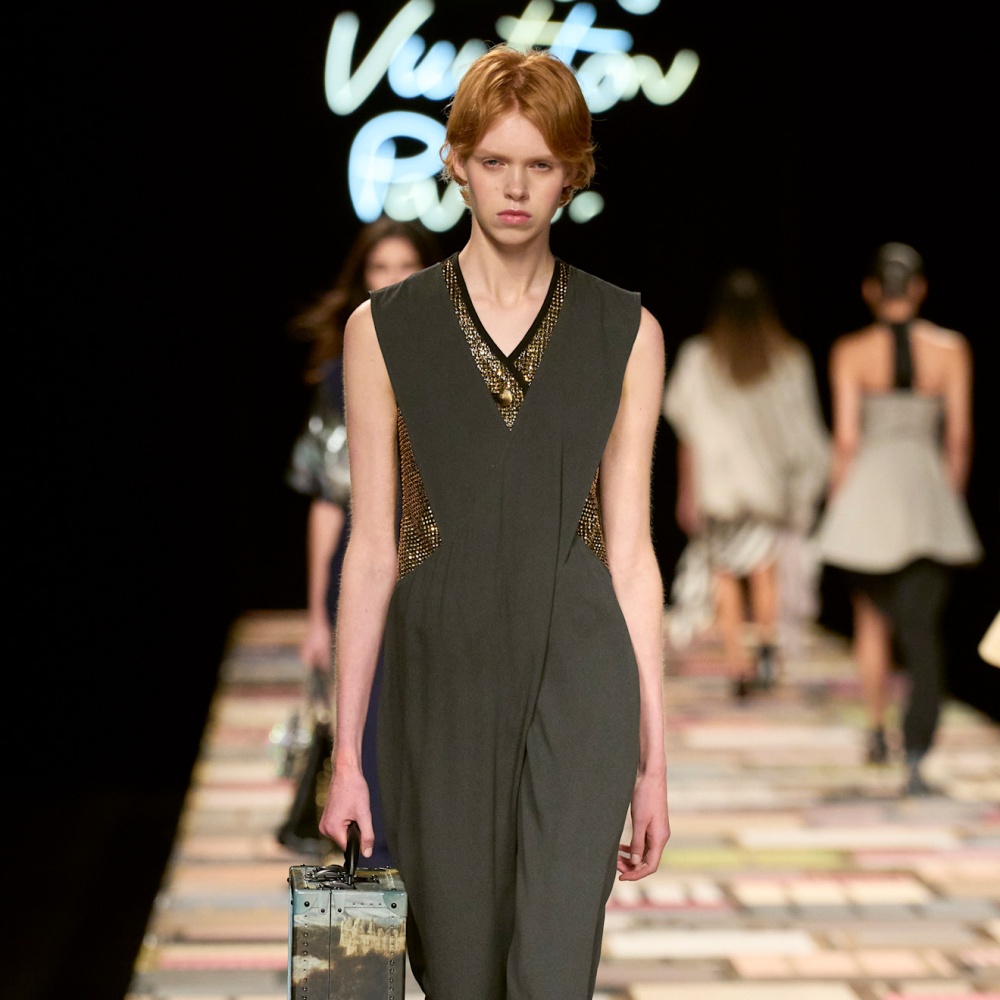 إطلالة من Louis Vuitton