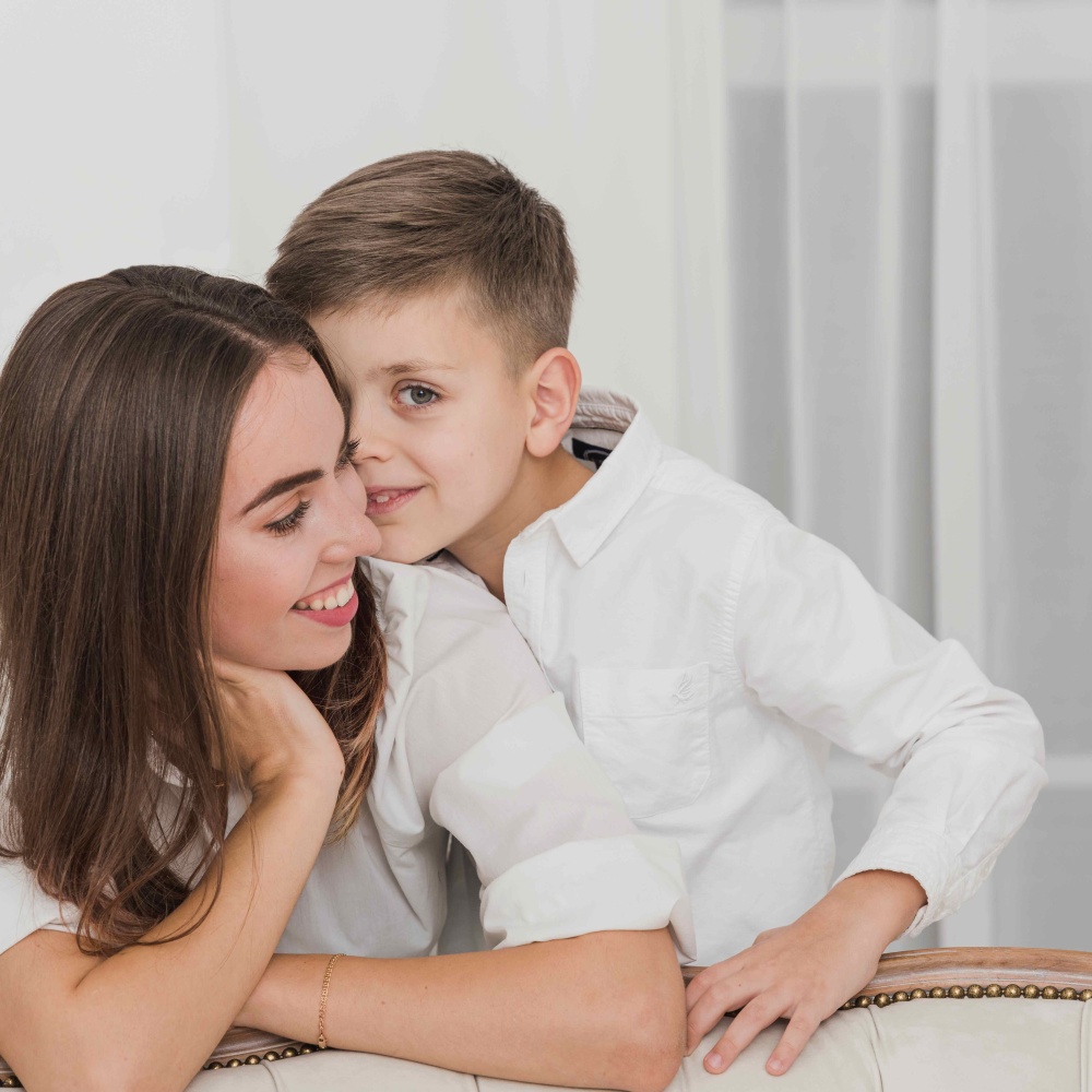 التعامل مع بلوغ الولد يحتاج إلى حكمة وذكاء عاطفي ليعبر هذه المرحلة بأمان
