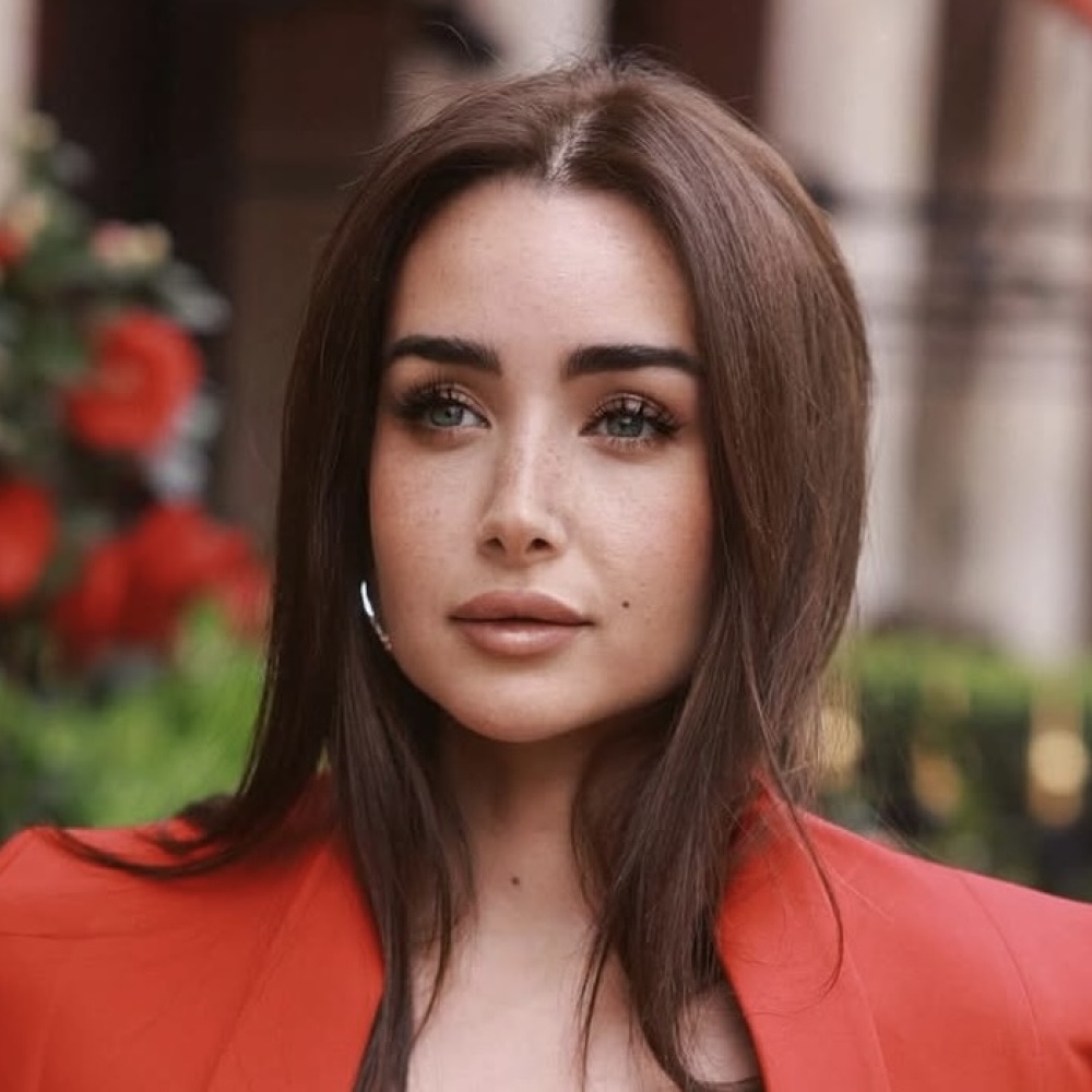 صورة من حساب هناء الزاهد على انستغرام