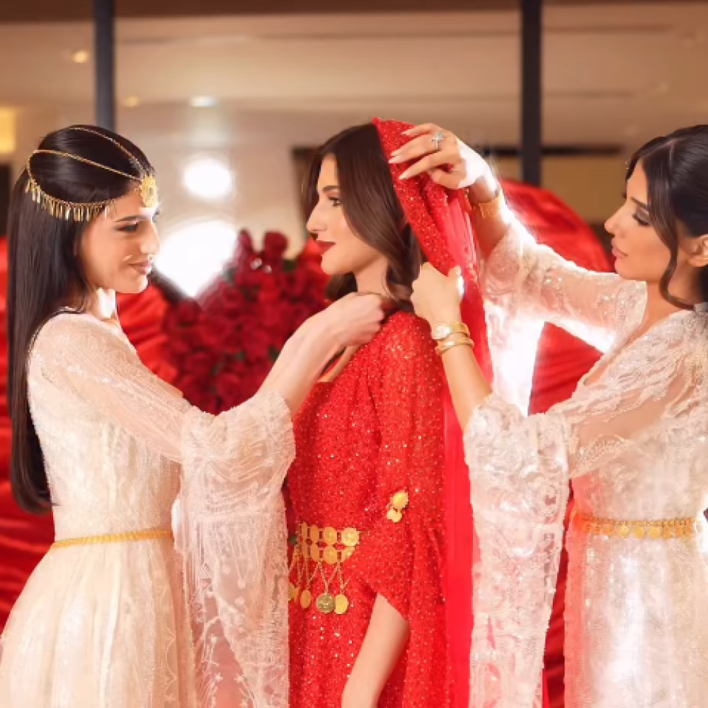 شيرين بيوتي تتألق بلمسة تراثية فاخرة في ليلة الحناء قبل زفافها المنتظر