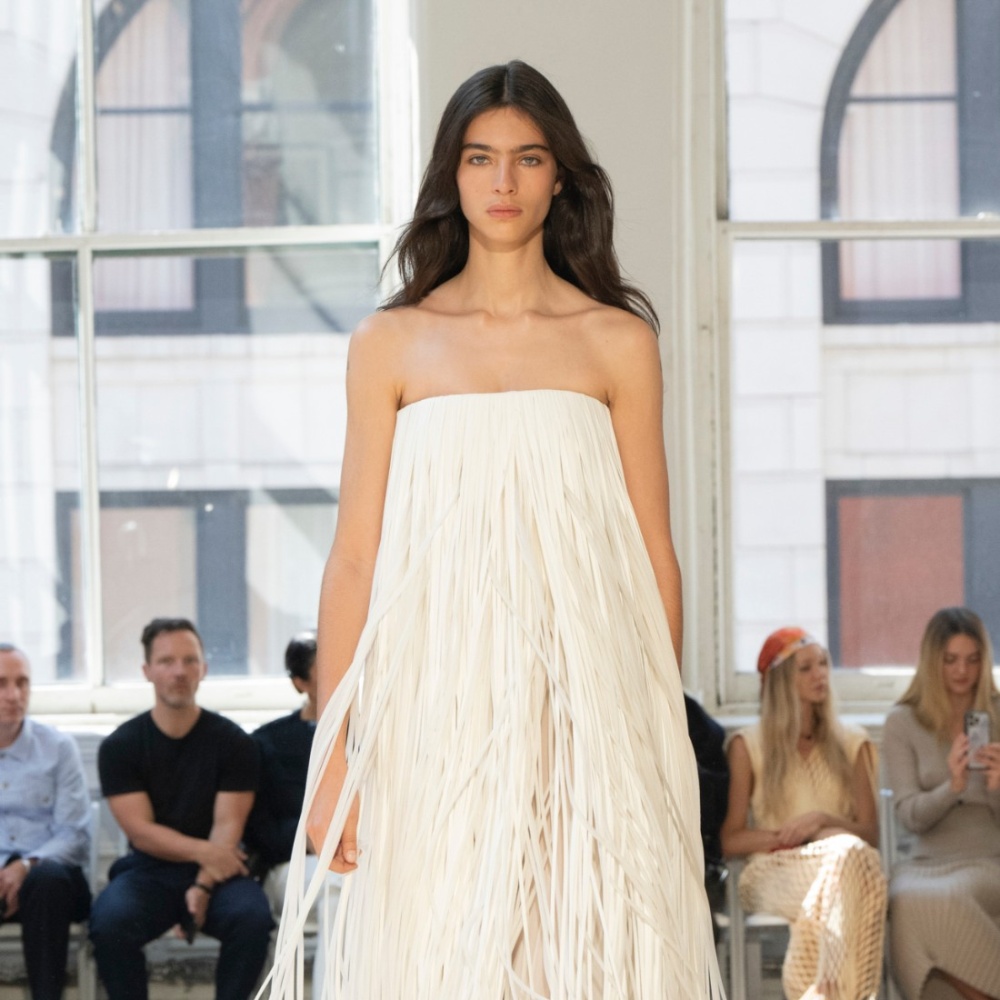 فستان أنيق من مجموعة Proenza Schouler