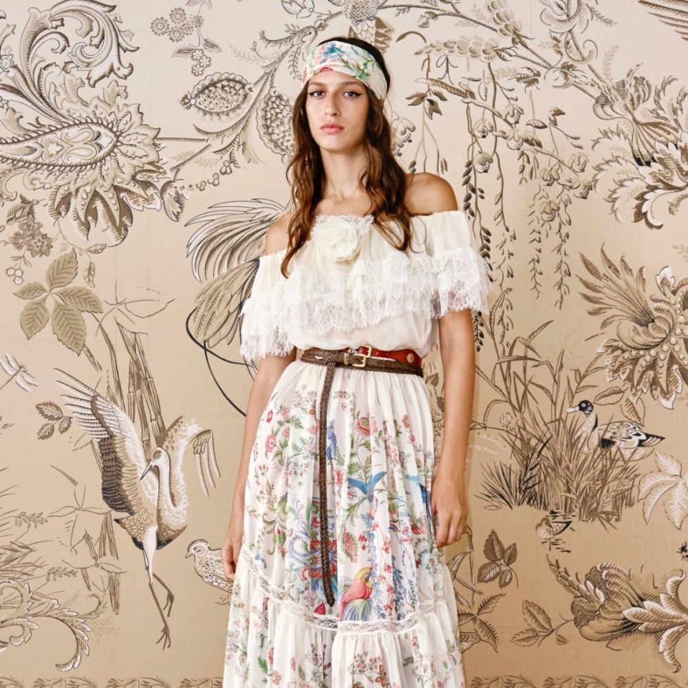 فستان صيفي طويل من مجموعة Etro Resort