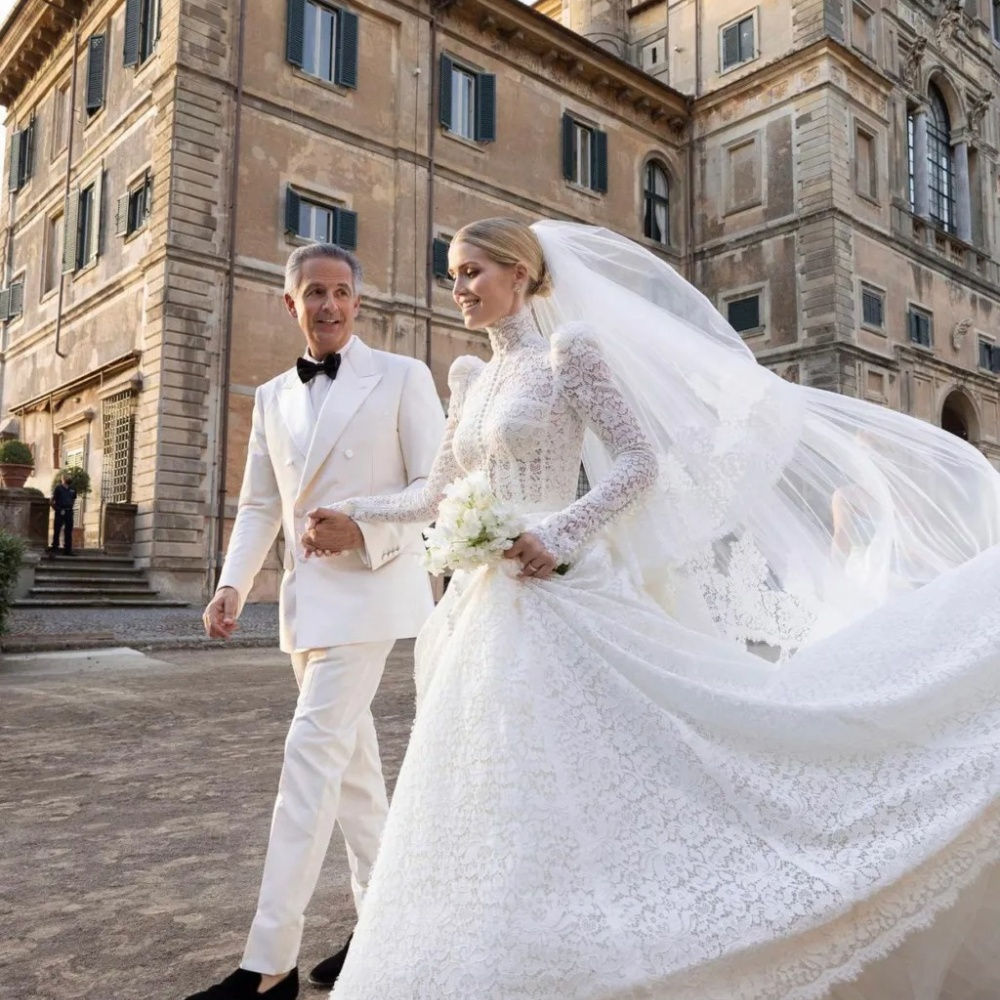 ليدي كيتي سبنسر Lady Kitty Spencer ومايكل لويس Michael Lewis