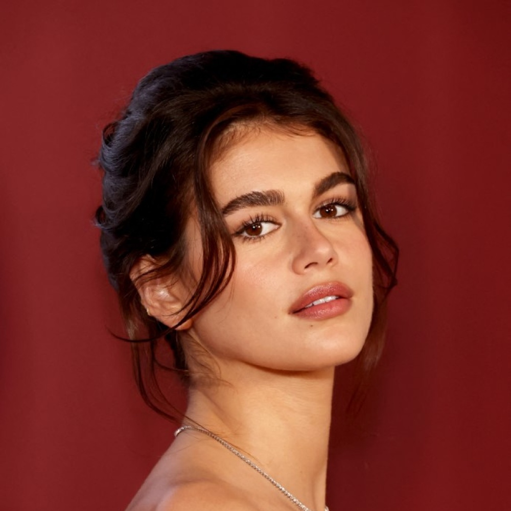 اطلالة kaia Gerber