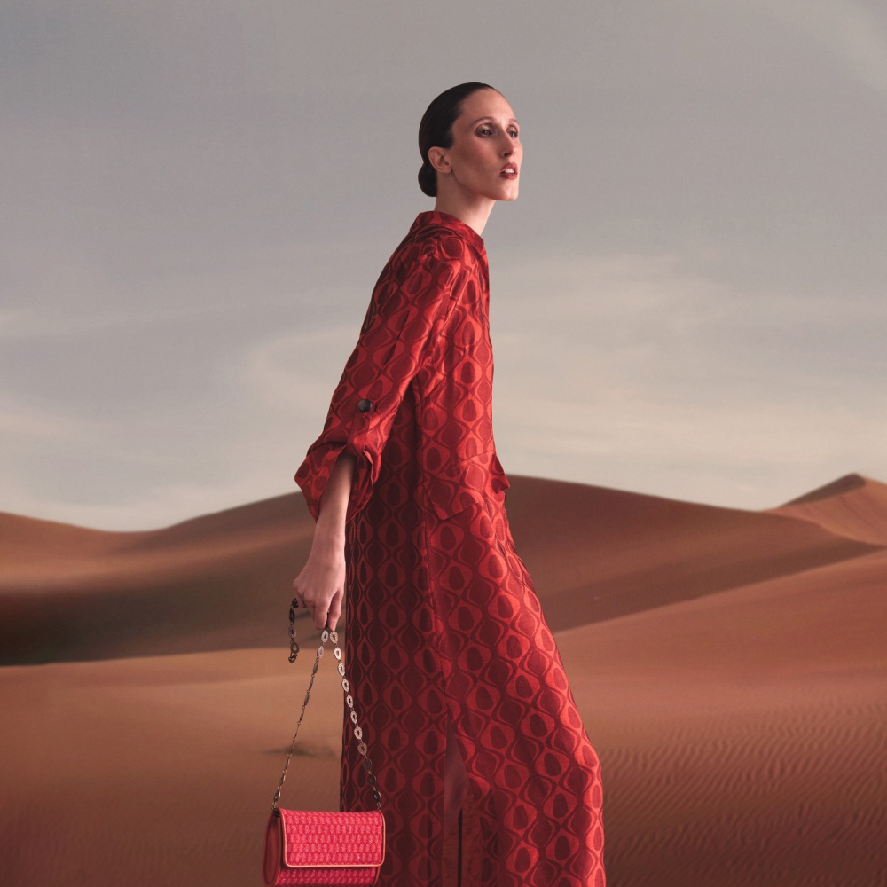 Tissa Fontaneda and Swarovski بتعاون لافت وحقيبة Estelle Bag
