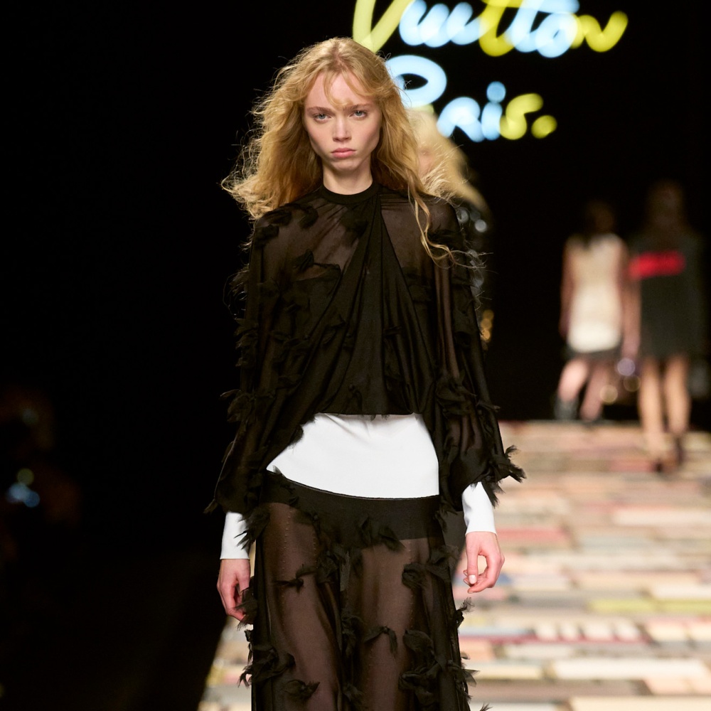 إطلالة من Louis Vuitton