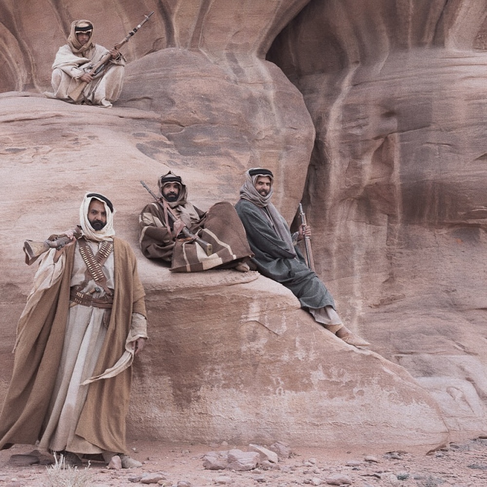 ابطال فيلم القيد ليعقوب الفرحان