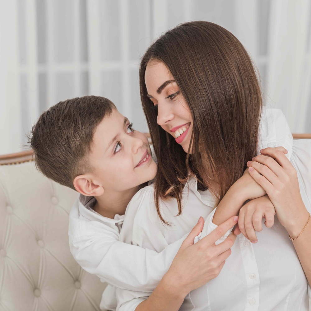 عززي مهارات طفلك الاجتماعية بحثه على الفضفضة والحديث معكِ