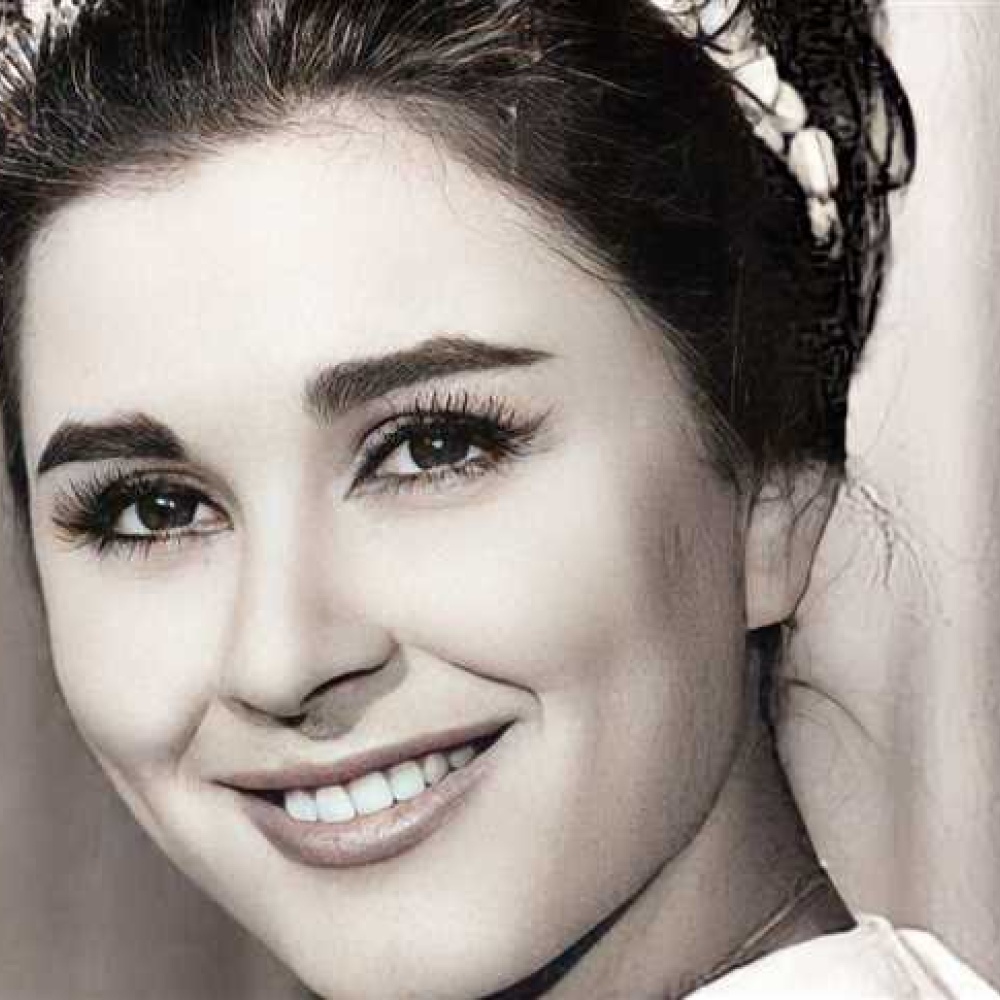 النجمة الراحلة سعاد حسني كانت لا تتخلى عن الرموش الطويلة