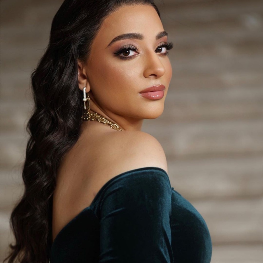 النجمة خيرية ابو لبن صورة من انستغرامها