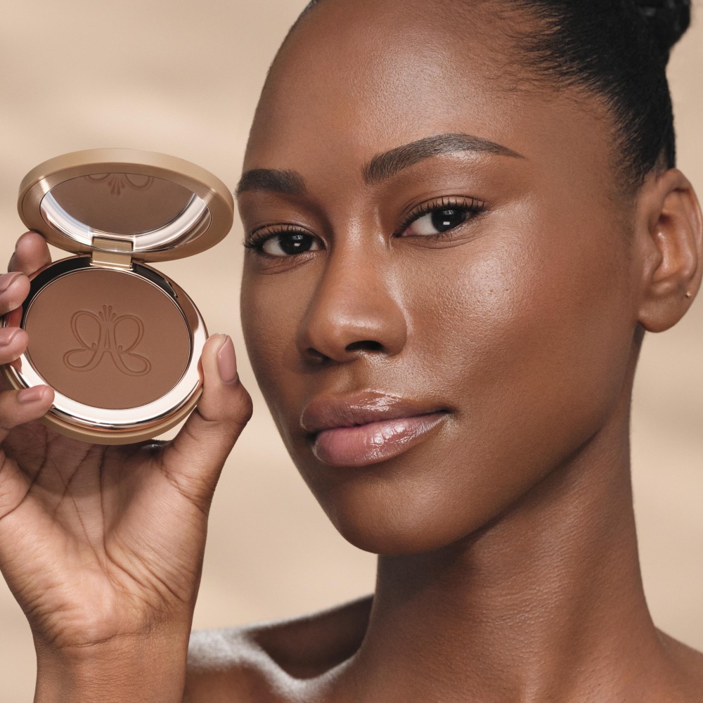 برونزر سموذ بلور برونزر SMOOTH BLUR BRONZER من علامة أنستازيا بيفرلي هيلز Anastasia Beverly Hills (1)