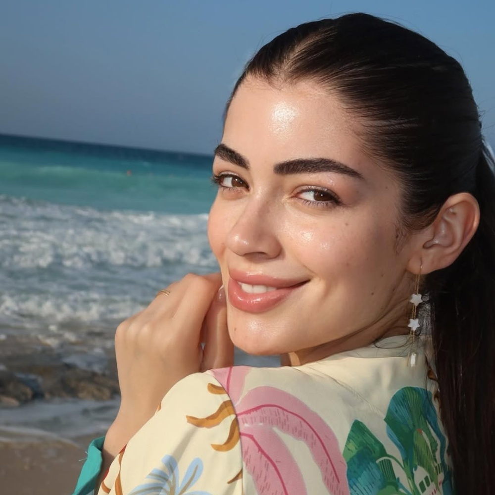 ليلى احمد زاهر صورة من انستغرامها