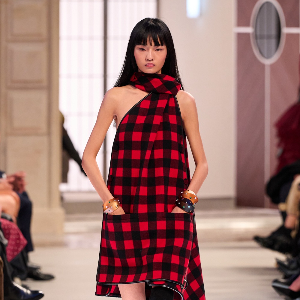 اطلالة من Louis Vuitton