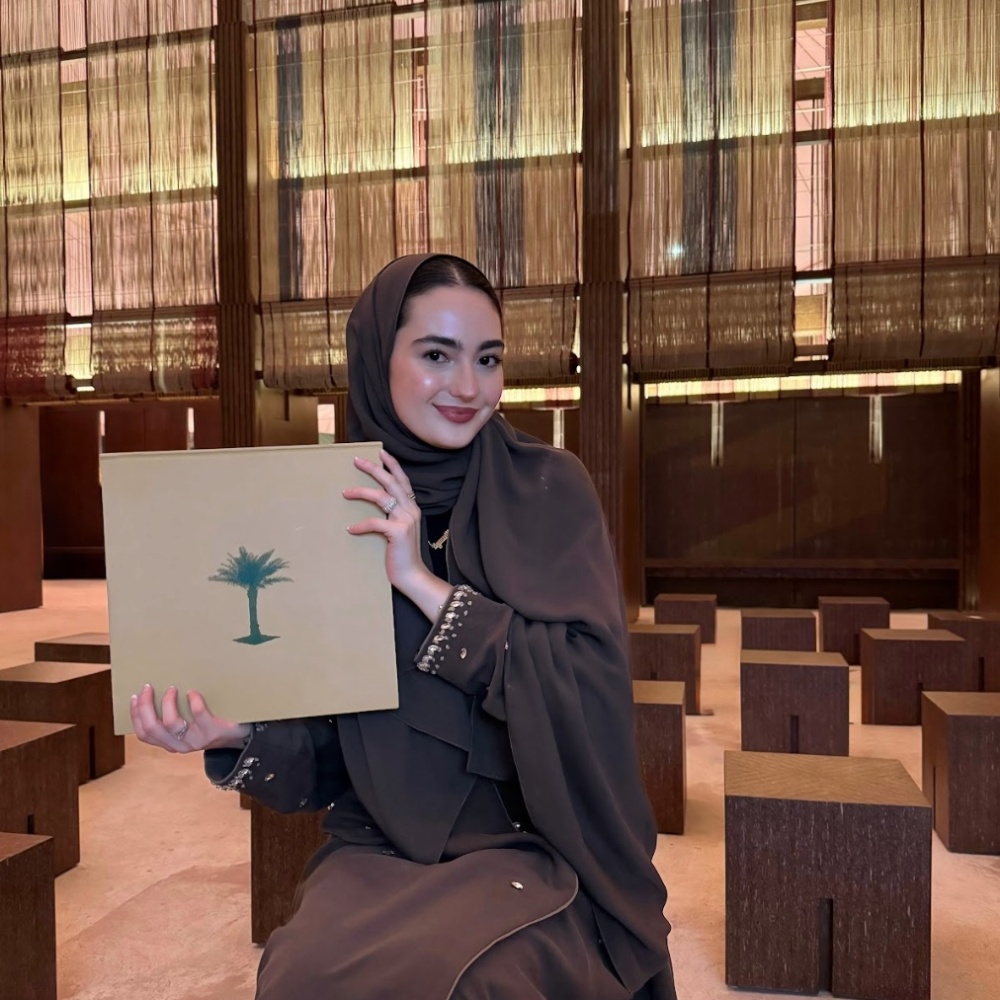 جنى ملائكة