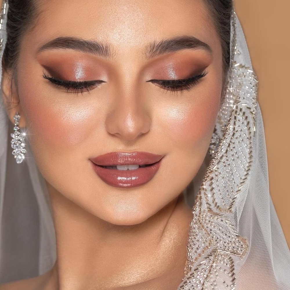 من مكياج العرايس من خبيرة المكياج السعودية وعد عبد الرحمن