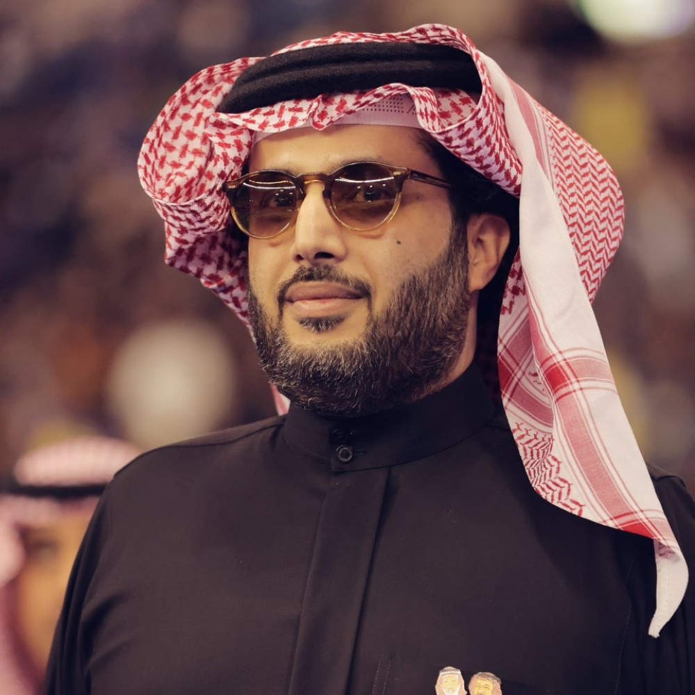 تركي آل الشيخ يطلق فيديو ترويجي عالمي لموسم الرياض 2025 بعنوان "تحدي عدم التفاعل" (Try Not To React)