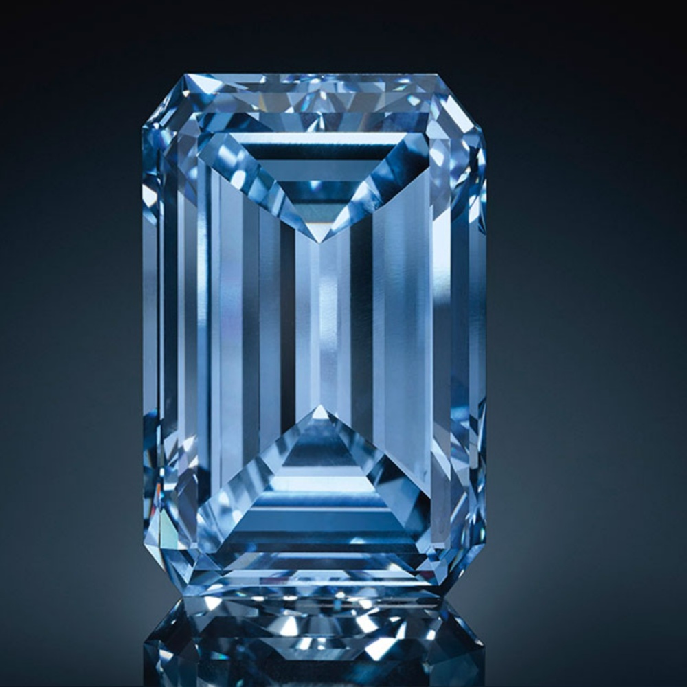 ماسة أوبنهايمر بلو Oppenheimer Blue Diamond – الصورة عن كريستيز Christie’s