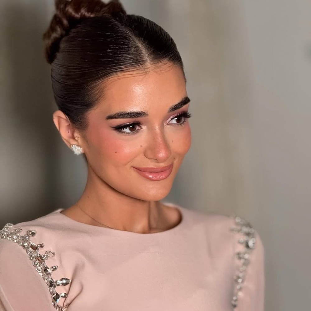 1 رئيسية ملك أحمد زاهر صورة من انستغرامها
