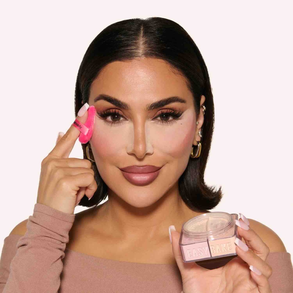 Easy Bake Duo من Huda Beauty