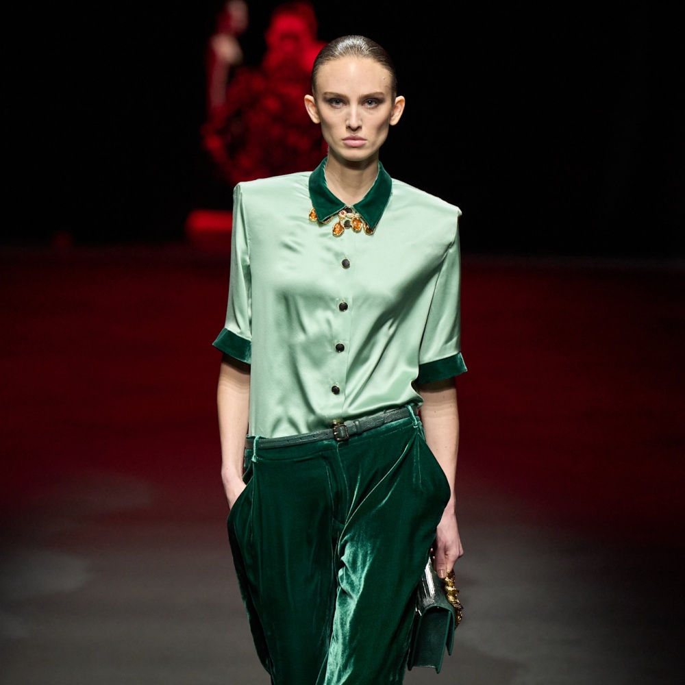 تنسيق باللون الأخضر يناسب اليوم الوطني السعودي Roberto Cavalli