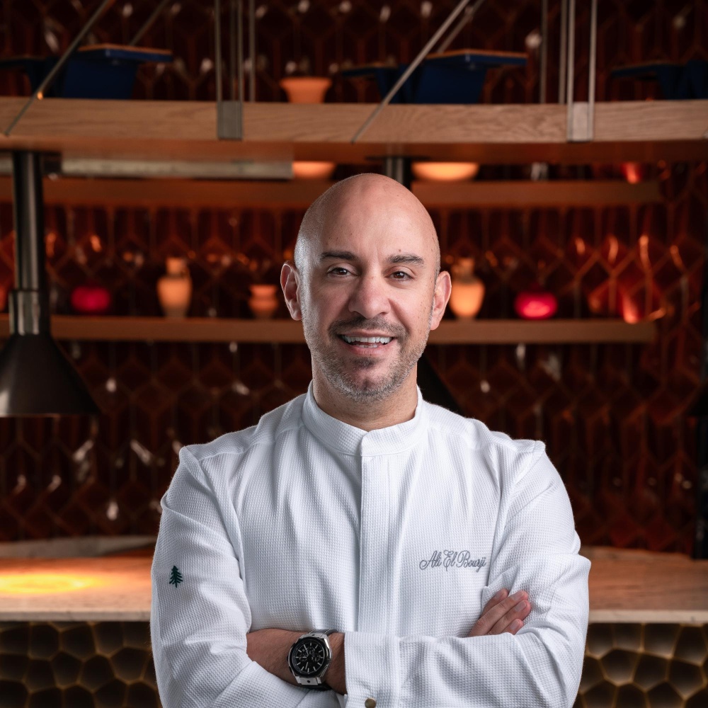 الشيف علي برجي رئيس قسم الطهي في منتجع أتلانتس دبي