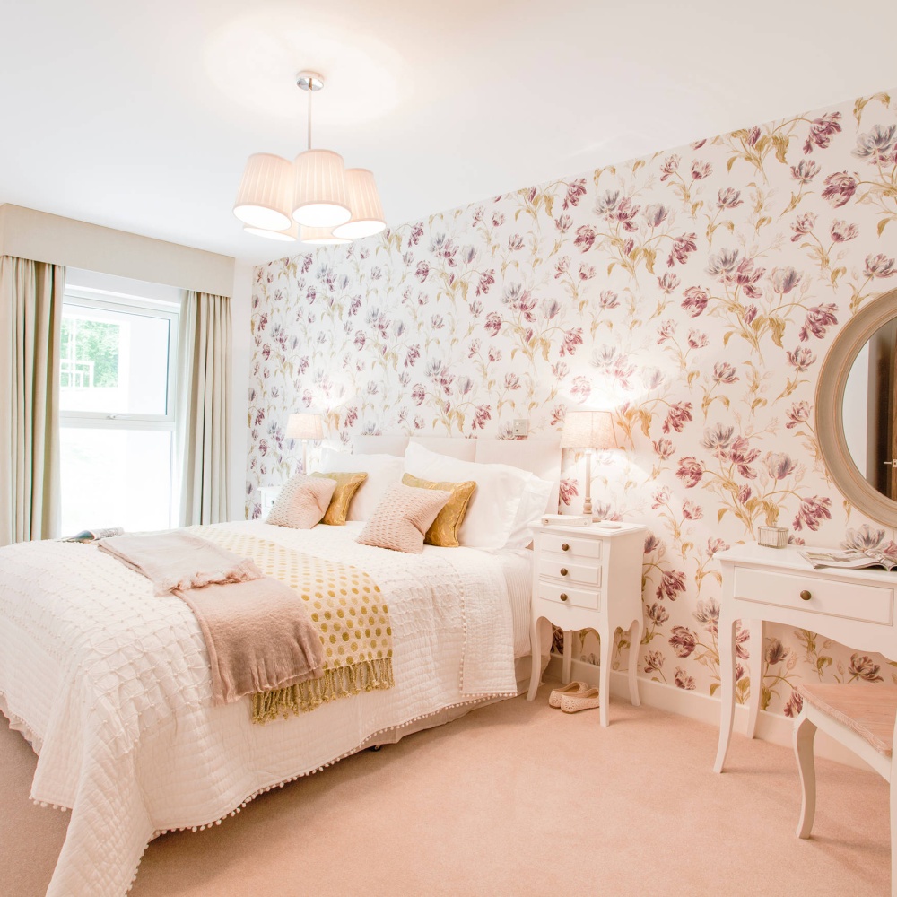 تعود النقوش الزهرية بقوة وبشكل أكثر أناقة وتوازنًا