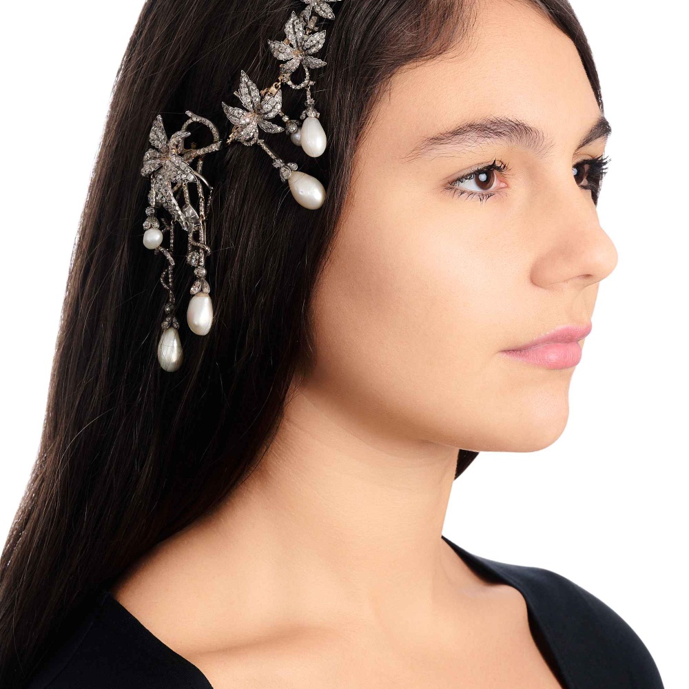 زينة شعر نادرة وذات أهمية تاريخية كبيرة من اللؤلؤ الطبيعي والماس