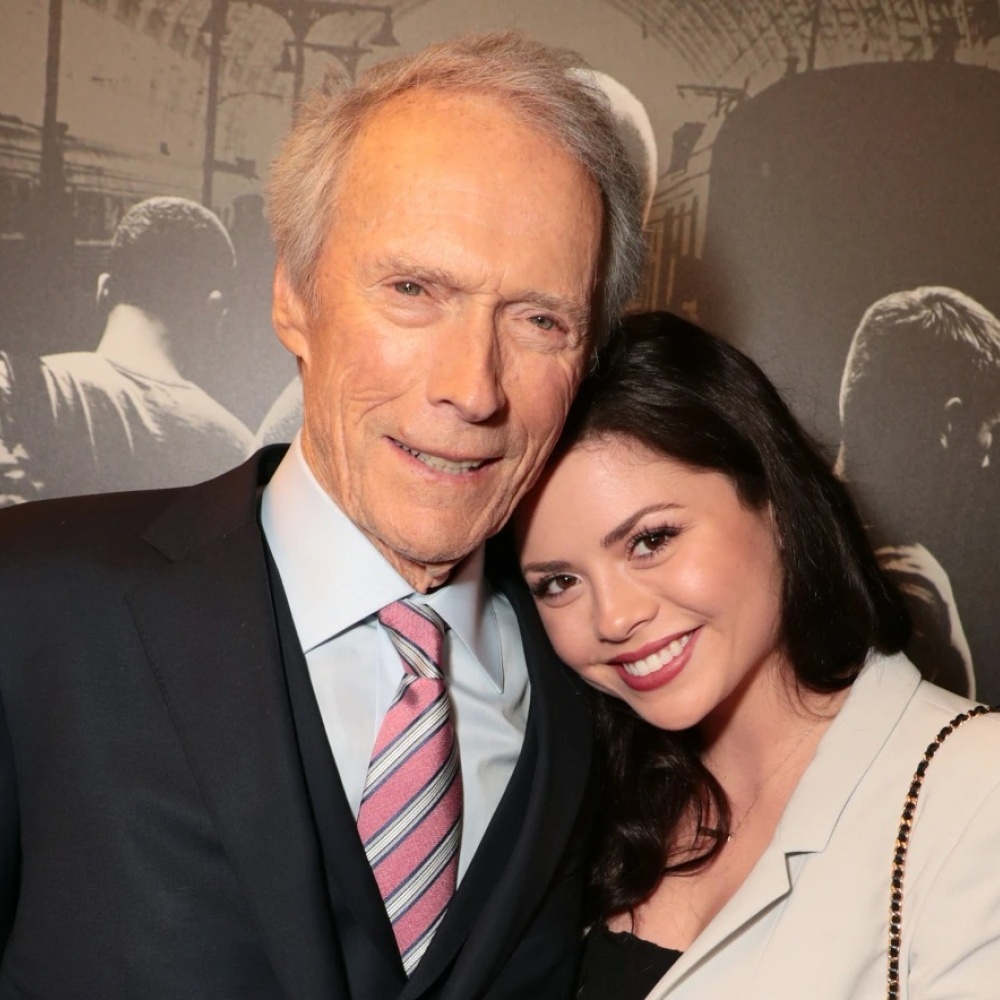 كلينت إيستوود Clint Eastwood ودينا رويز Dina Ruiz