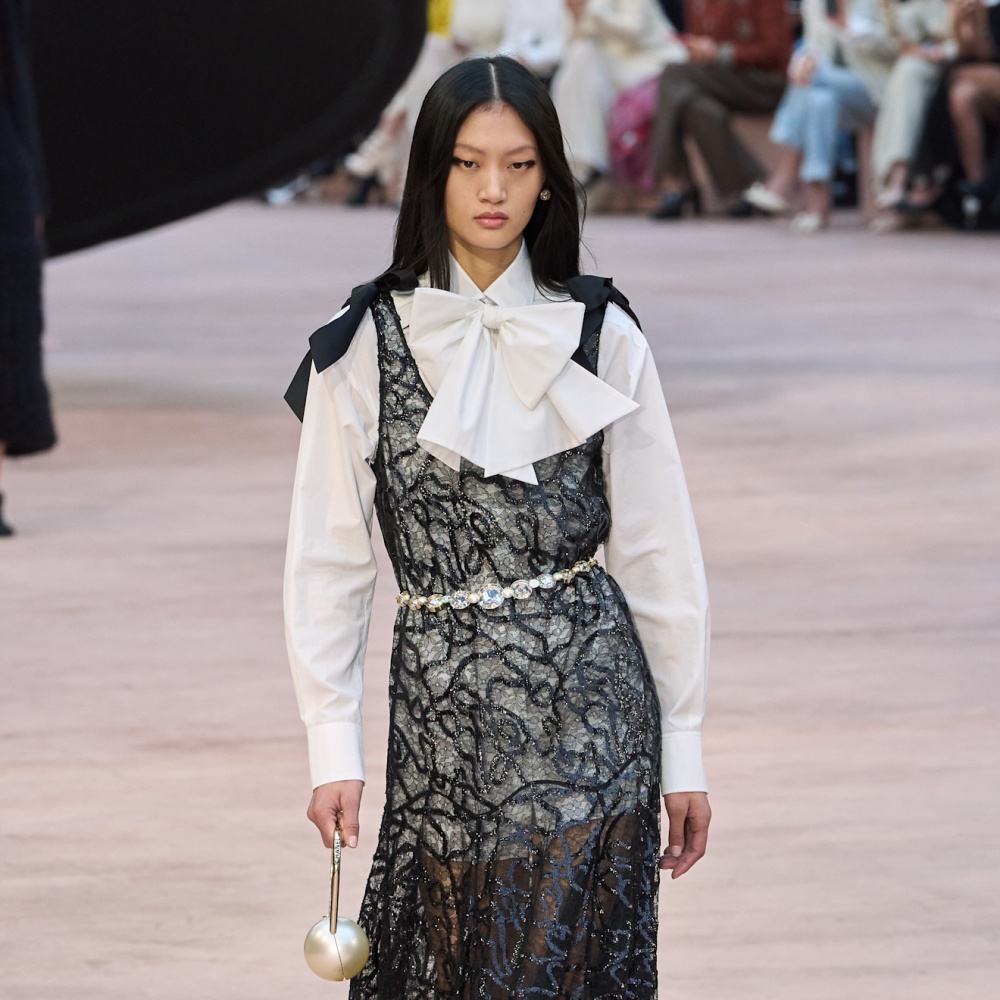 تنسيق القميص الأبيض