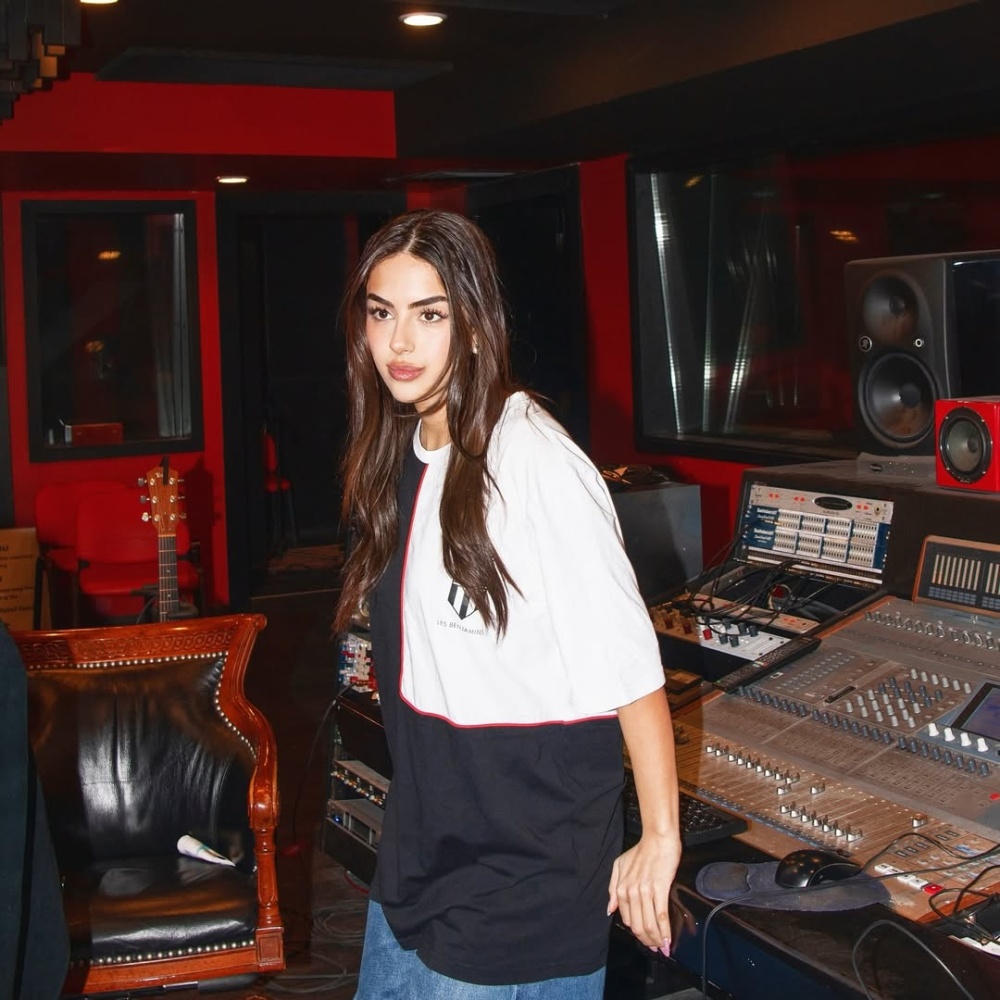 تيارا ماريا وهبي تكشف كيف تعبّر عن نفسها من خلال الموسيقى والموضة