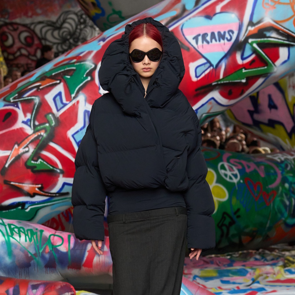 الكروب جاكيت في إطلالة من Diesel