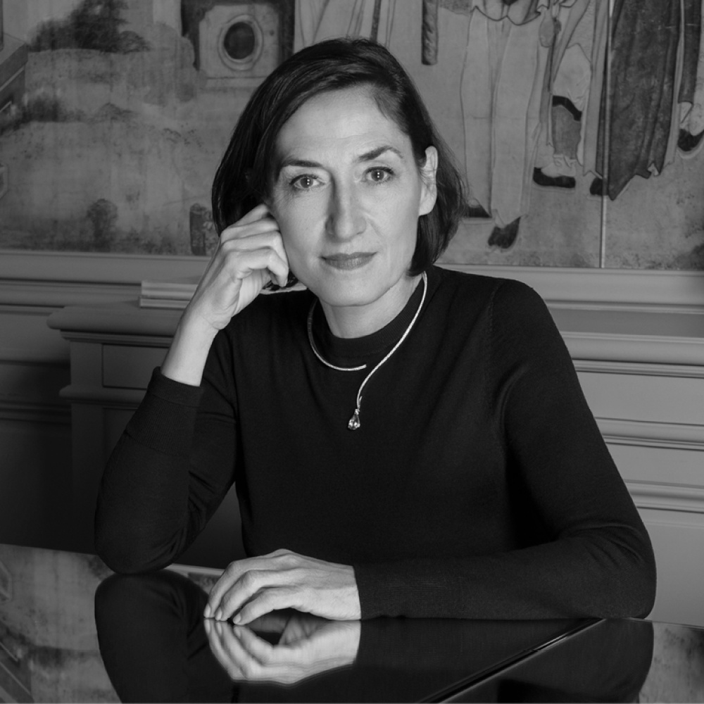 الرئيسة التنفيذية "هيلين بولي-دوكين"